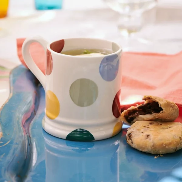 Giant Bold Polka Dot 1/2 Pint Mug: Where Size Meets Style! - Image 2